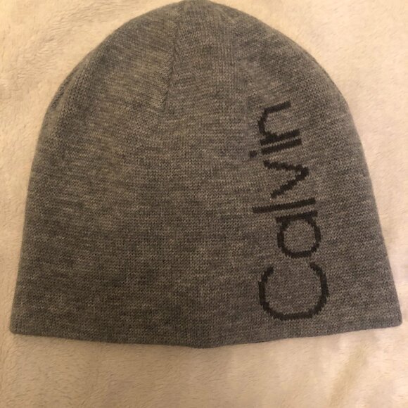 Calvin Klein Collection Other - Calvin Klein Unisex Grey Beanie Hat & Scarf NWOT (Reversible)